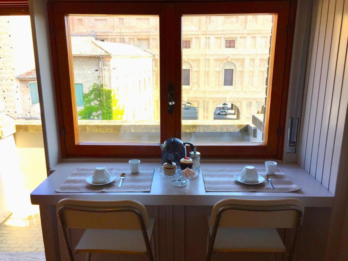 Pilotta'S Balcony Apartment ปาร์มา ภายนอก รูปภาพ